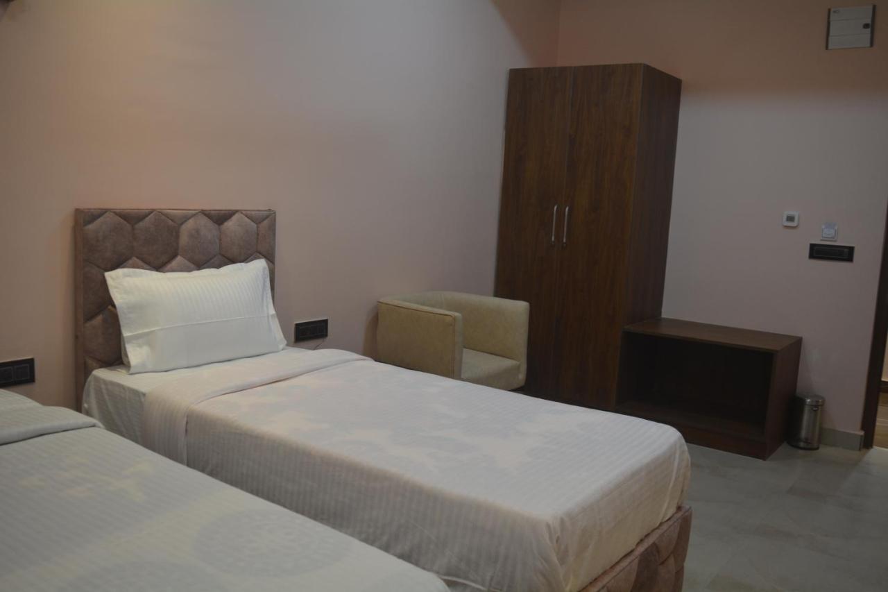 Maharaja Hotel & Banquet Darbhanga Exteriér fotografie