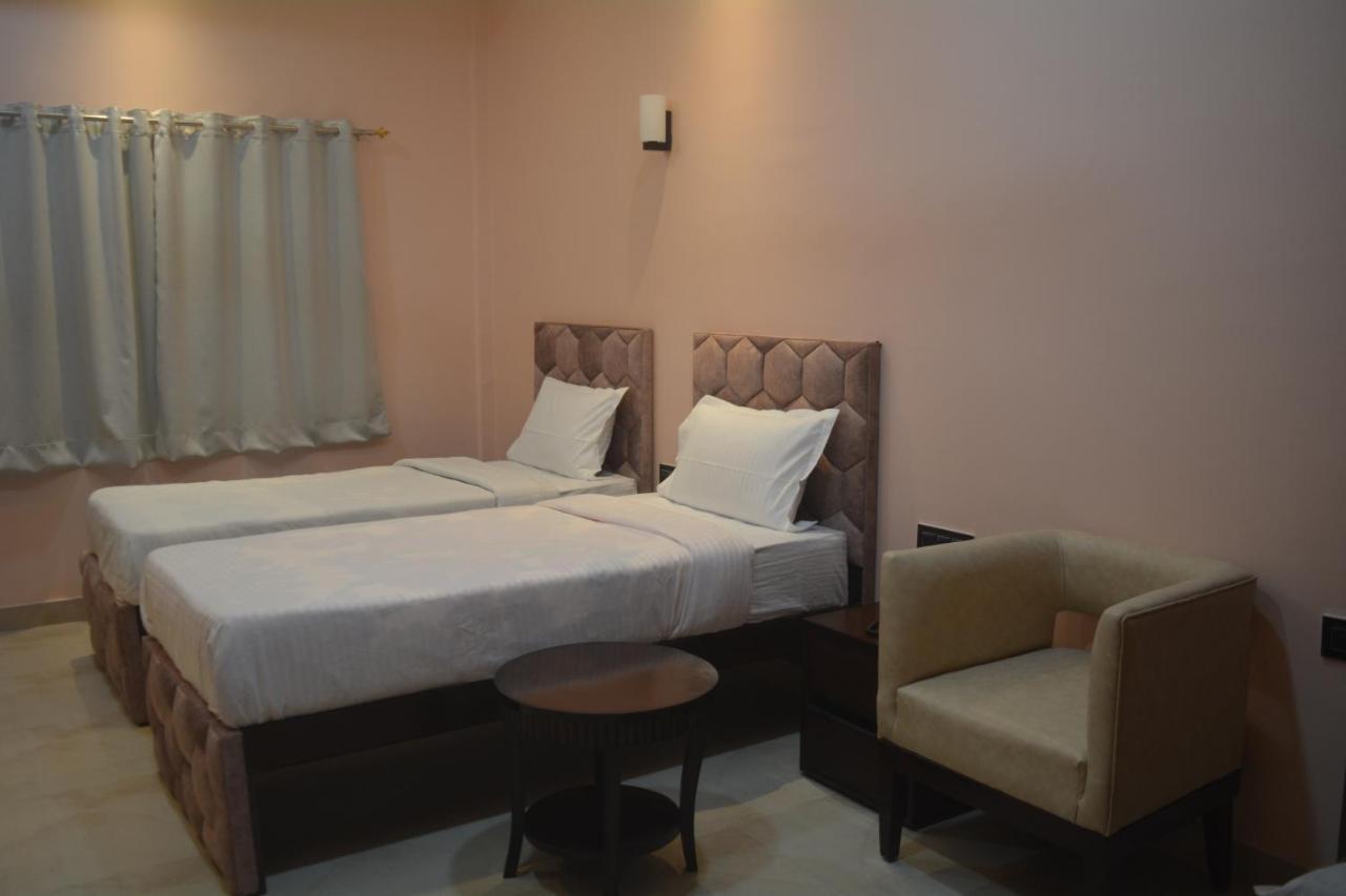 Maharaja Hotel & Banquet Darbhanga Exteriér fotografie